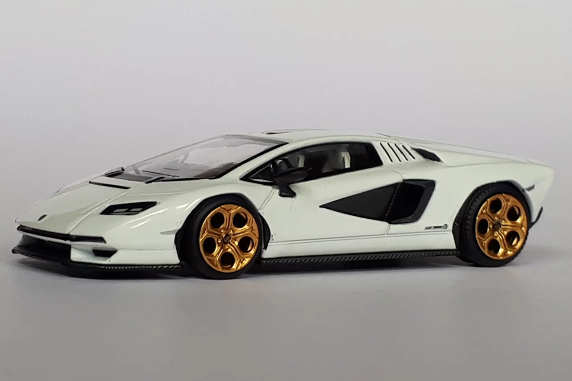 1;64 Pop Race Lamborghini Countach LPI 800 4 1