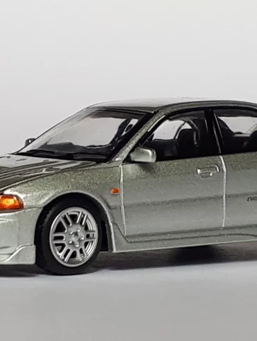 1;64 Pop Race Mitsubishi Lancer Evolution IV 1