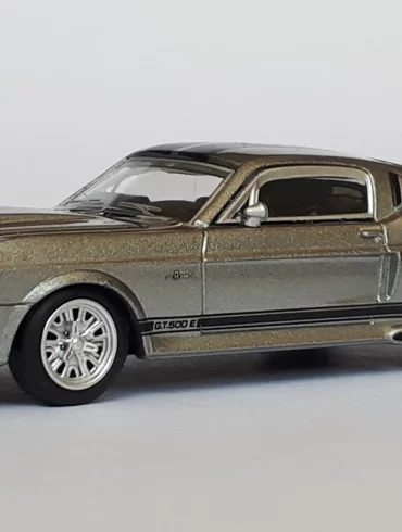 1;64 Pop Race Shelby GT500E 1