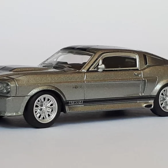 1;64 Pop Race Shelby GT500E 1