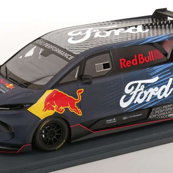 18Spark Ford Super Van 4 2023 Verstappen 1