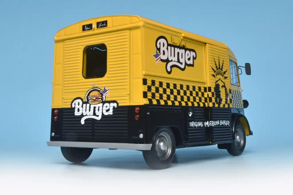 18solido Citroën HY 1969 Burger 2