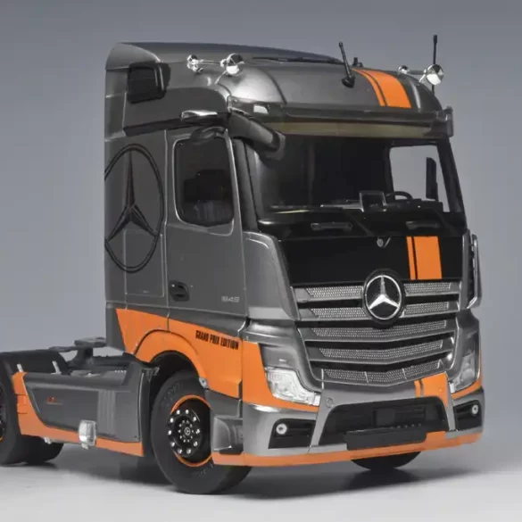 24solido MB Actros L GP edition 2019 1