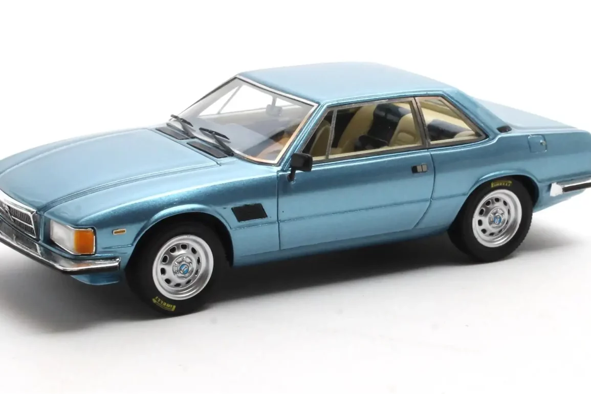 43Matrix De Tomaso Longchamp (1)