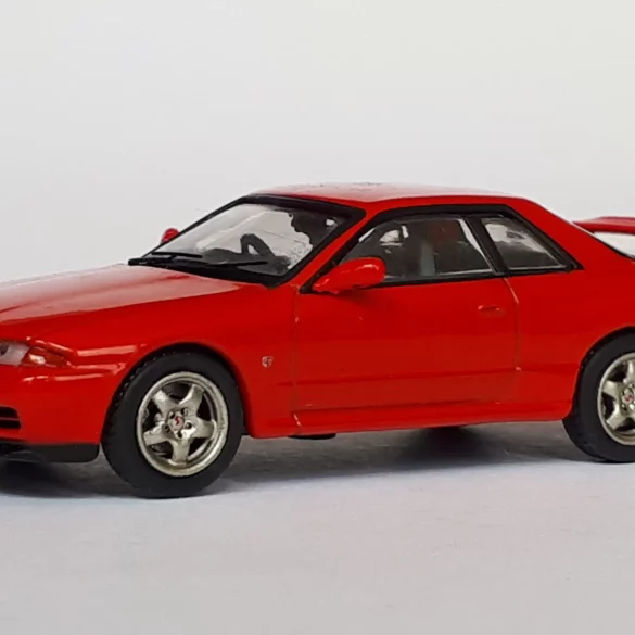 1;64 J Collection Nissan Skyline GT R 1