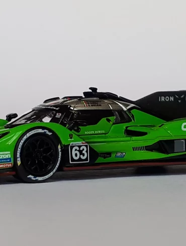 1;64 Mini GT Lamborghini SC63 1