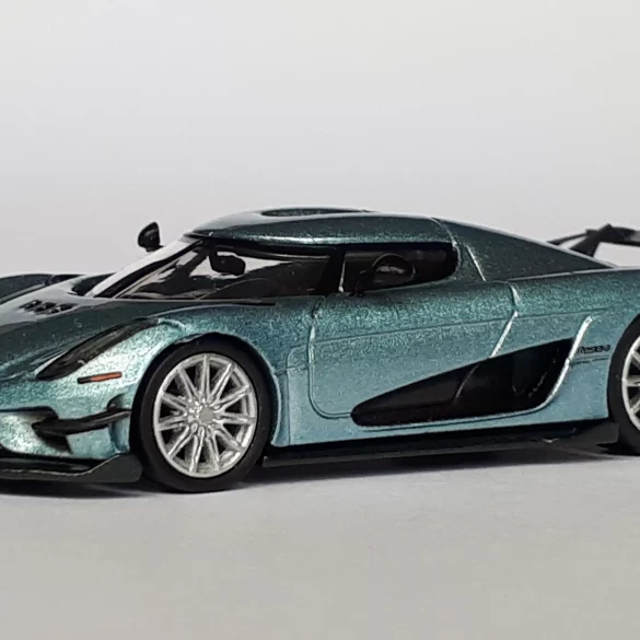 1;64 Tarmac Works Koenigsegg Regera 1