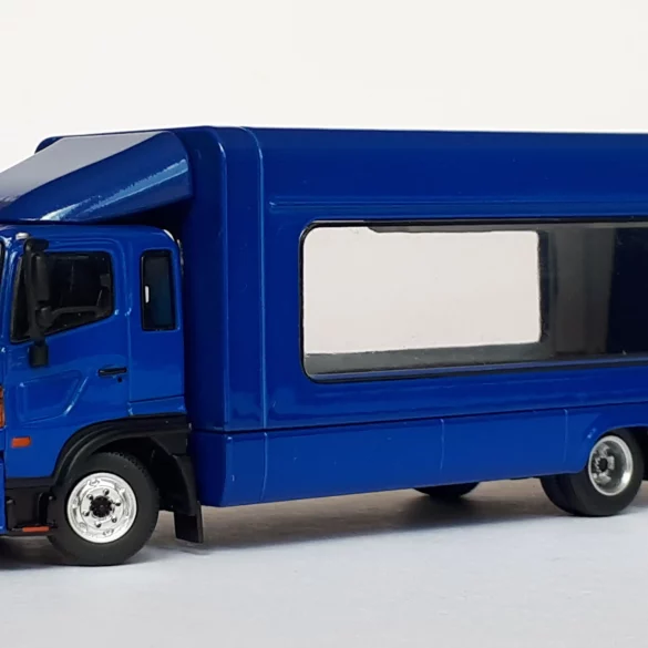 1;64 Tiny Hino 500 1