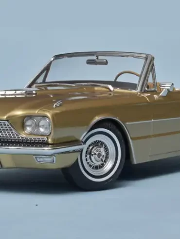 18KK Scale Ford Thunderbird Conv 1966 1