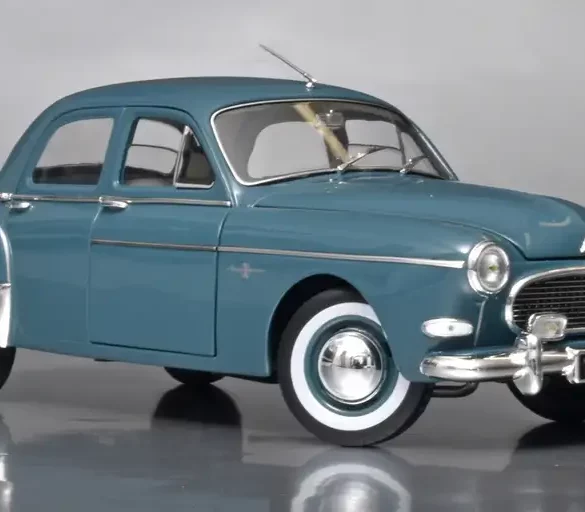 18norev Renault Fregate 1