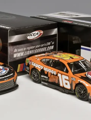24Action Racing Coll Chevrolet Camaro 2024 Shane van Gisbergen normaal+Elite 1