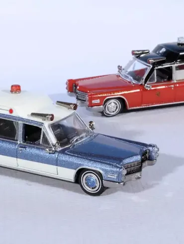 INT.Brekina 87.Cadillac Miller Meteor ambu(1)