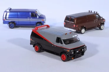INT.Brekina 87.GMC Vandura(1)