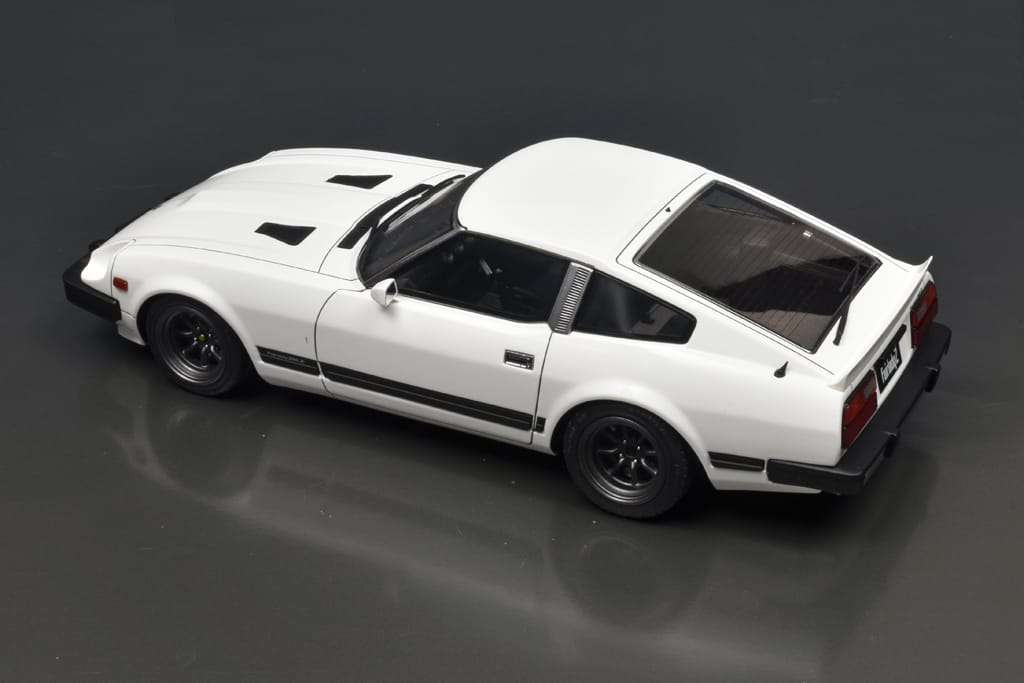 18IgnitionM Nissan Fairlady Z 1975 4 18IgnitionM Nissan Fairlady Z 1975 4