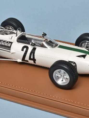 18Tecnomodel BRM P261 GP België 1966 Bondurant 1