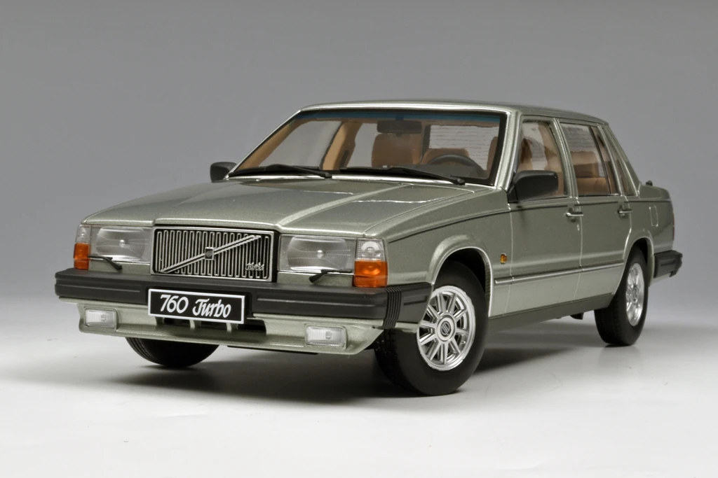 18Triple9 Volvo 760 1985 1