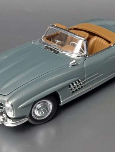 18norev MB 300 SL roadster 1957 63 1