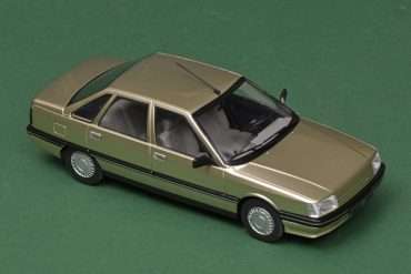 24WhiteBox Renault 21 1986 3