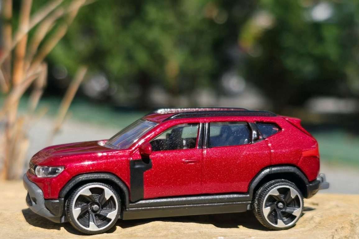 3 inch Majorette Dacia Duster 2