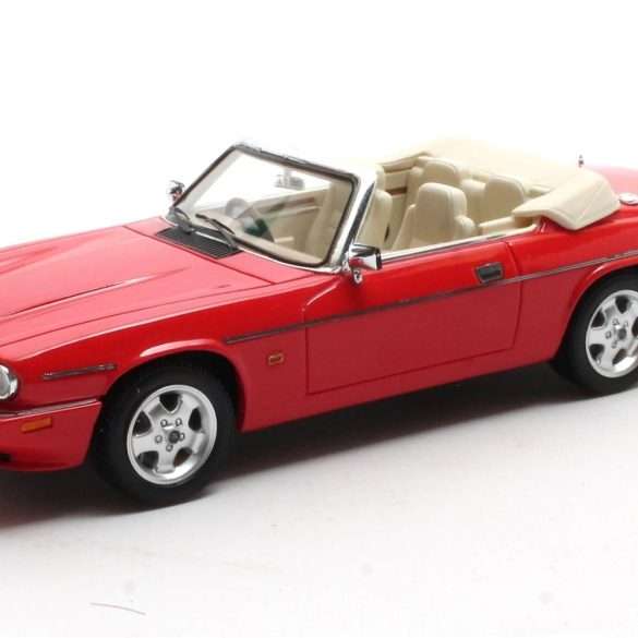 43Matrix Jaguar XJS 4.0 Convertible (01)
