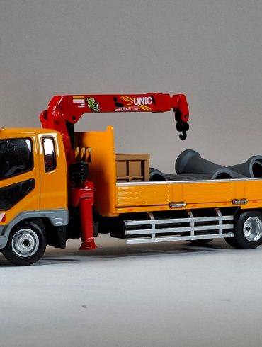 1;64 GCD Mitsubishi Fuso Fighter 1