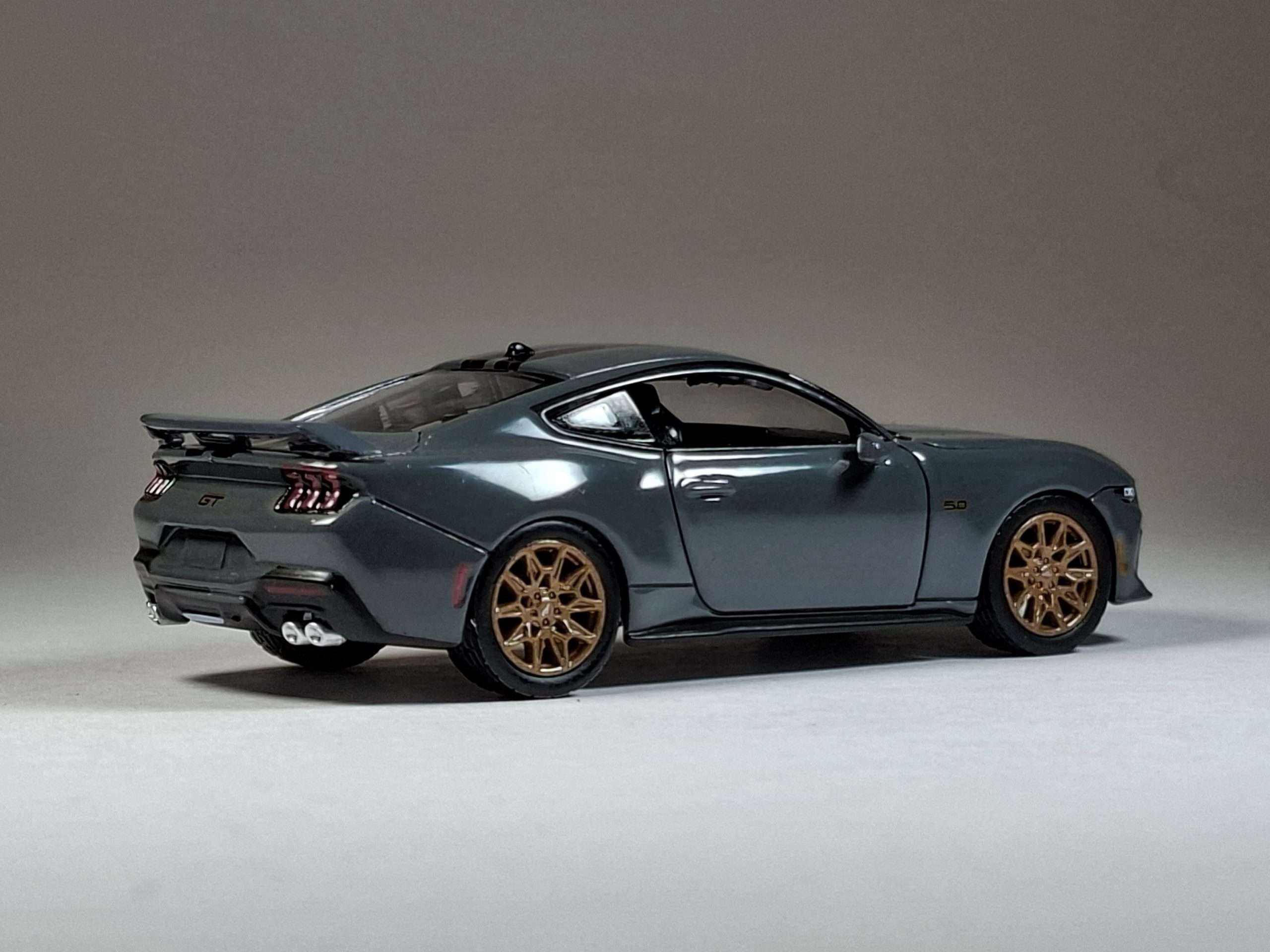 1;64 GreenLight Ford Mustang GT 2 1;64 GreenLight Ford Mustang GT 2