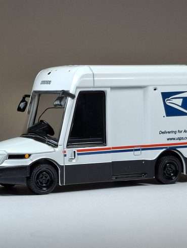 1;64 GreenLight Oshkosh NGDV 1