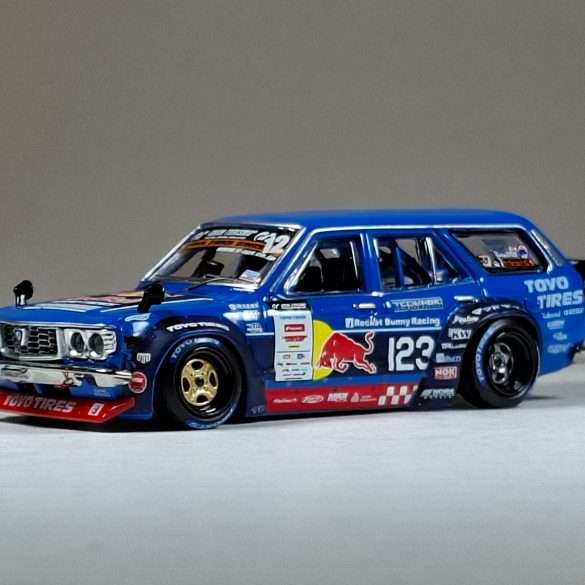 1;64 Inno64 Mazda RX 3 Station Wagon 1