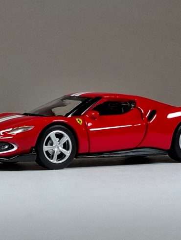 1;64 Maisto Ferrari 296 GTB 1