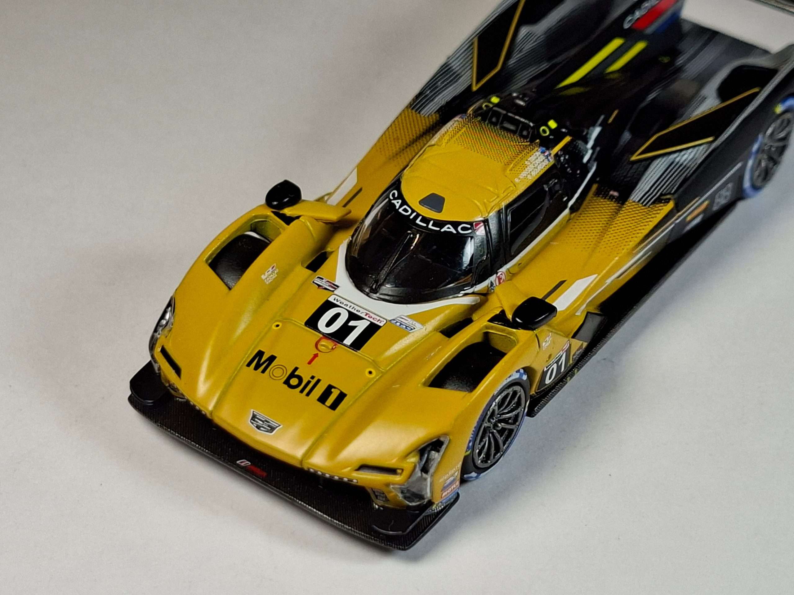 1;64 Mini GT Cadillac V Series.R 5 1;64 Mini GT Cadillac V Series.R 5