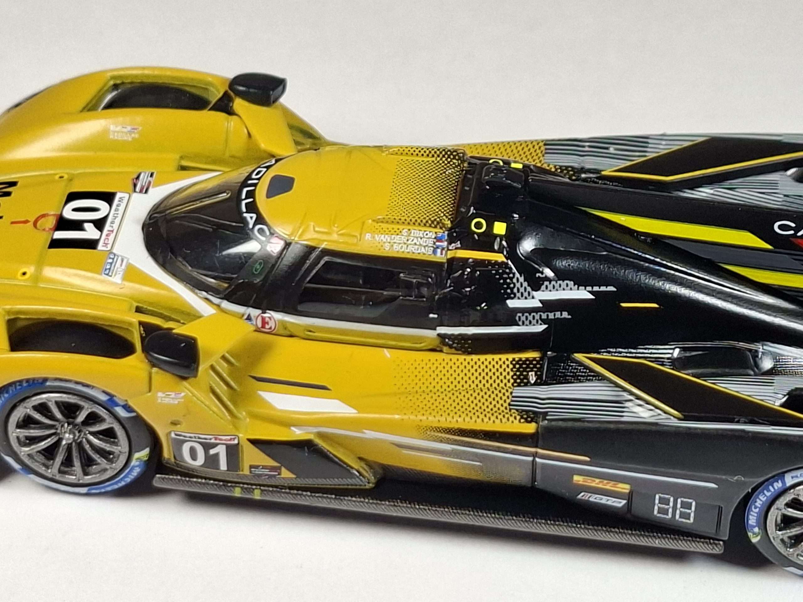 1;64 Mini GT Cadillac V Series.R 7 1;64 Mini GT Cadillac V Series.R 7