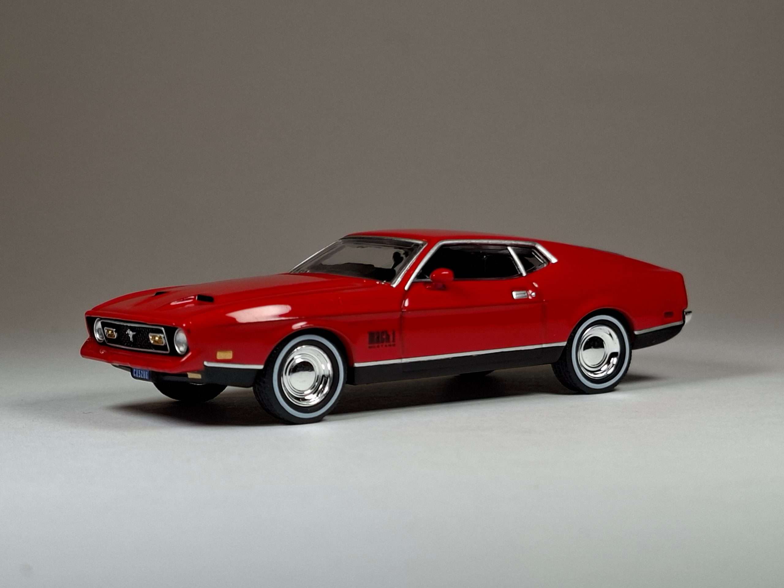 Mustang Mach 1 van Mini GT