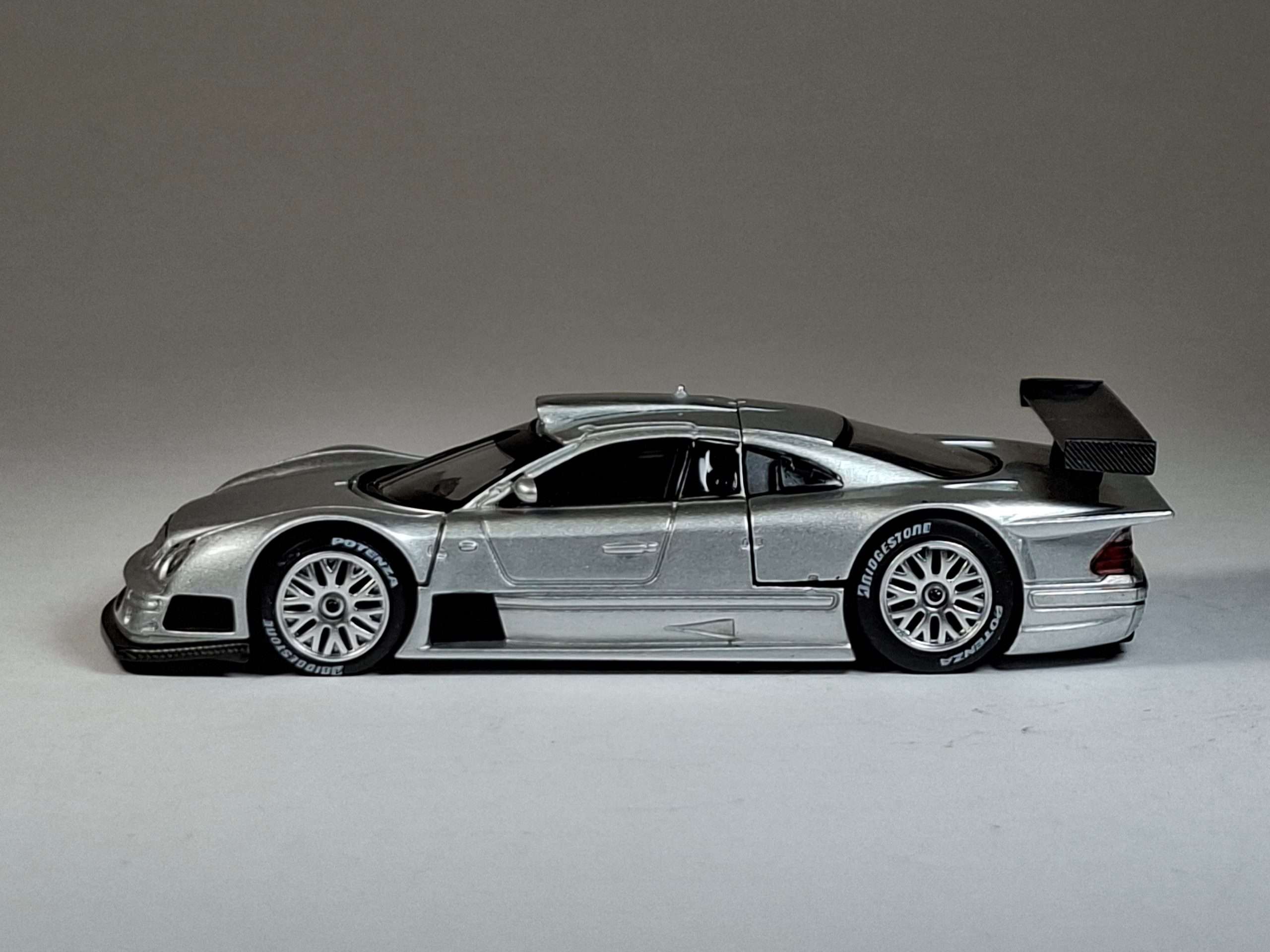 1;64 Pop Race Mercedes Benz CLK GTR 5 1;64 Pop Race Mercedes Benz CLK GTR 5