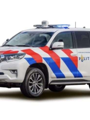 43Vitesse Toyota Land Cruiser Prado NL Politie, 2018