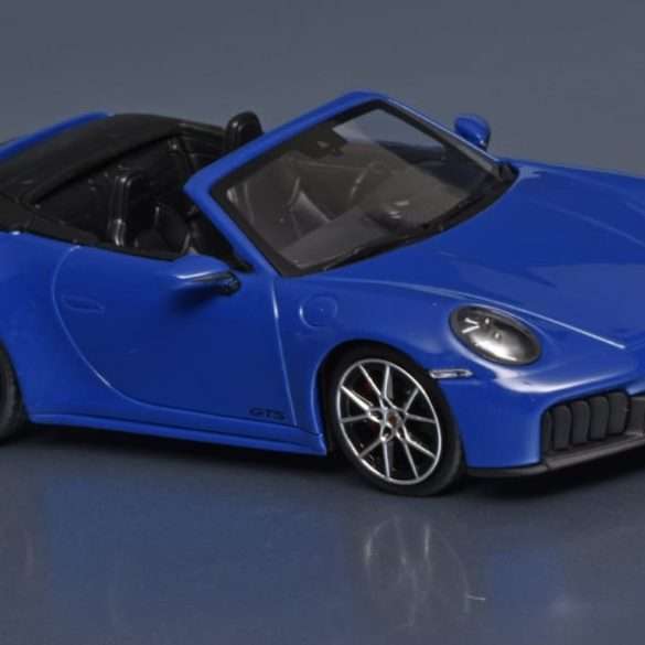 43minic Porsche 911 992.2 Carrera GTS conv 2024 3