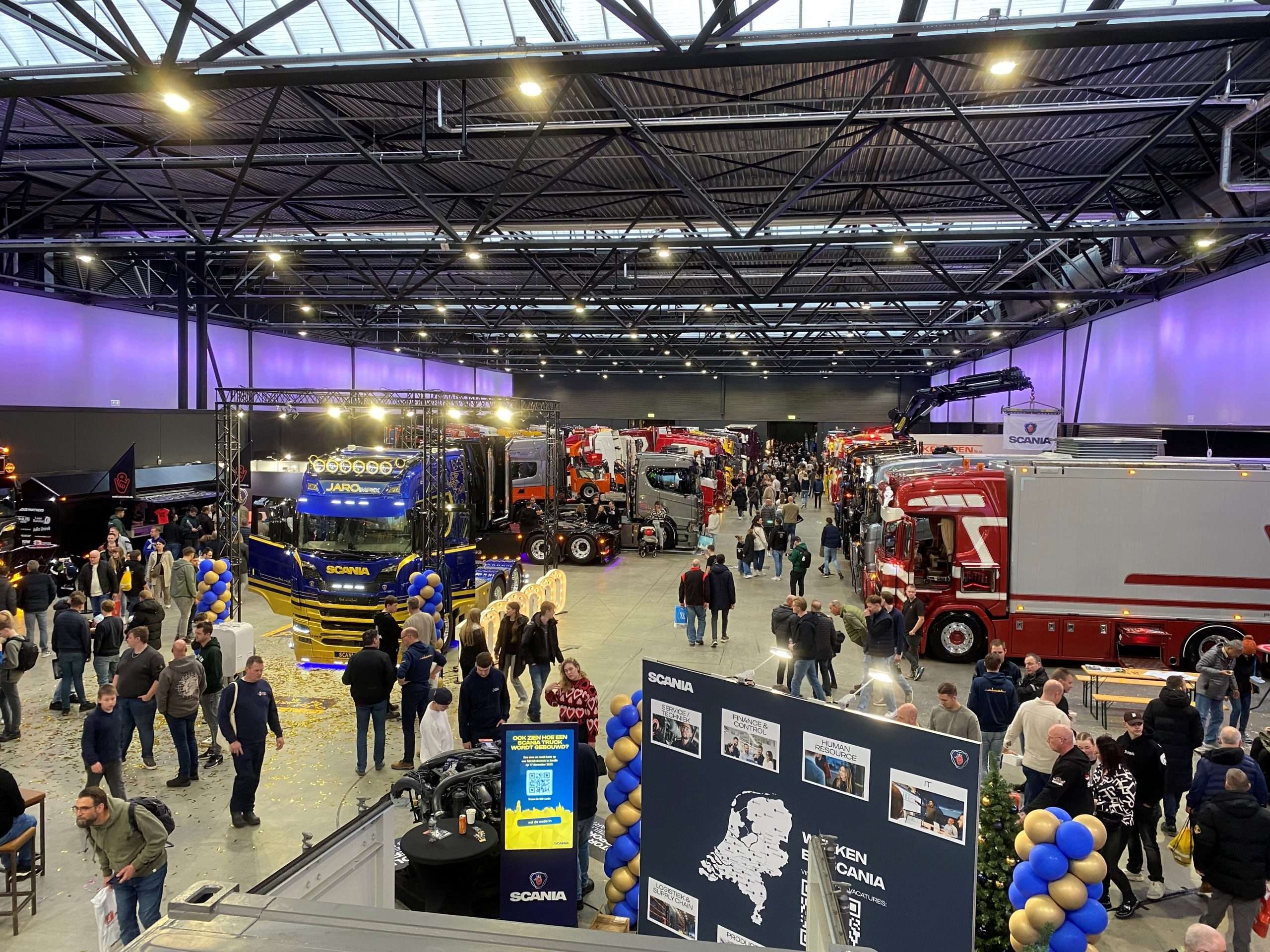 MEGA Trucks (07) MEGA Trucks (07)