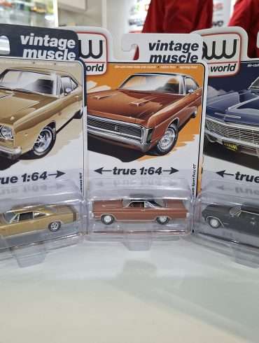 1;64 Auto World Dodge Coronet, Plymouth Fury & Chevrolet Impala