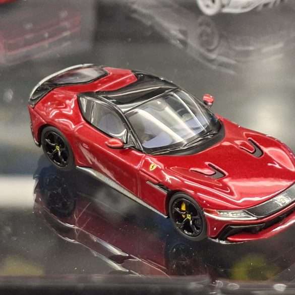 1;64 BBR Ferrari 12Cilindri 1