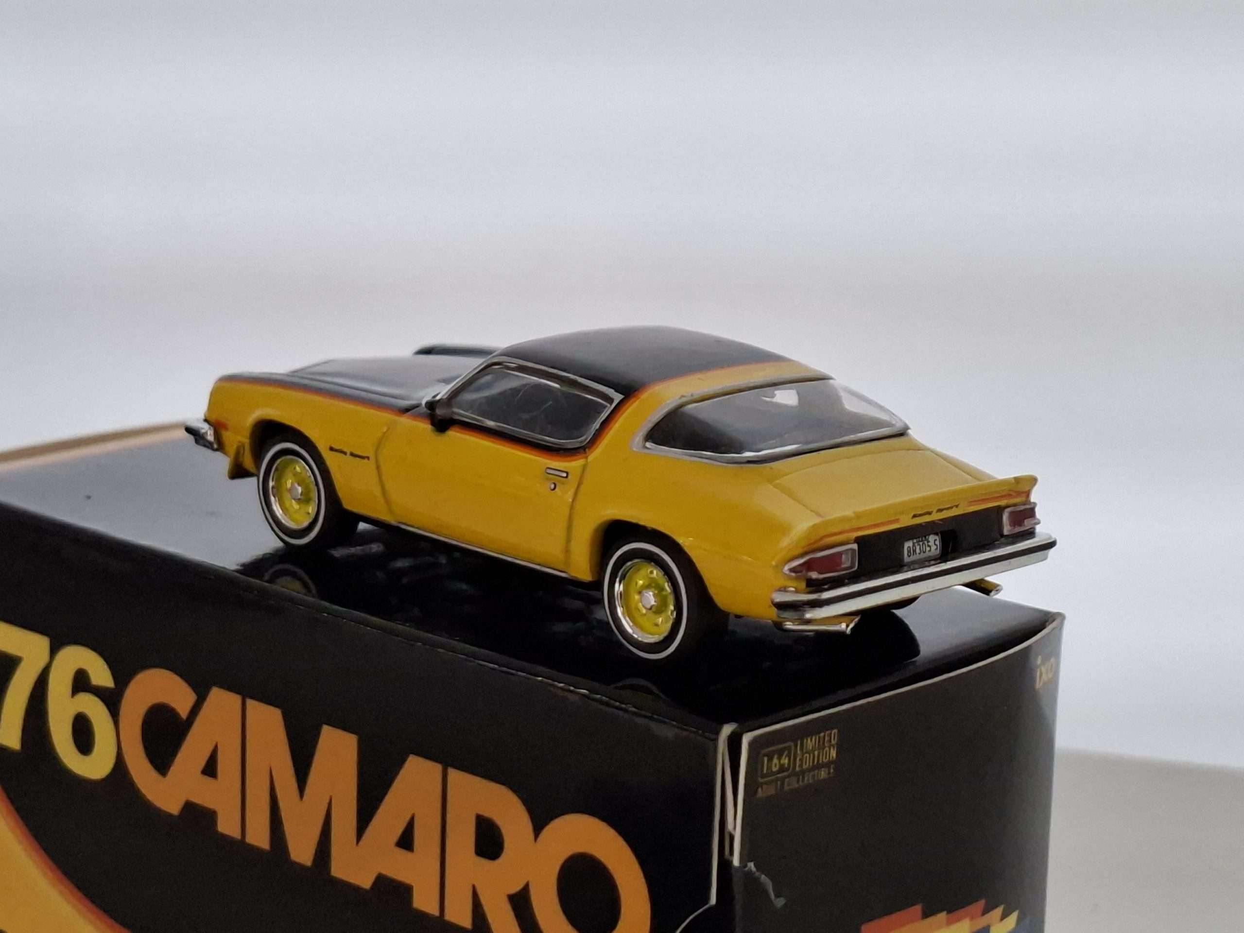 1;64 Ixo Chevrolet Camaro 2 1;64 Ixo Chevrolet Camaro 2