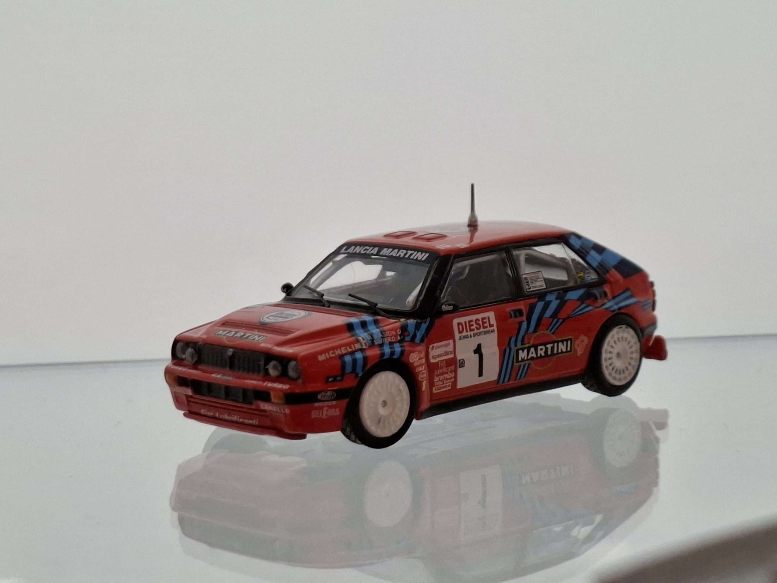 1;64 Ixo Lancia Delta HF Integrale 1 1;64 Ixo Lancia Delta HF Integrale 1
