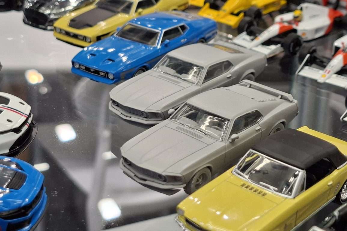 1;64 Mini GT Ford Mustang GT Fastback 1