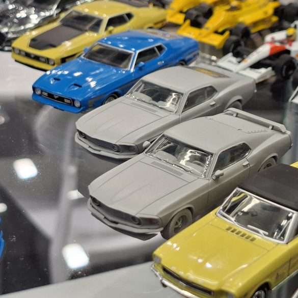 1;64 Mini GT Ford Mustang GT Fastback 1