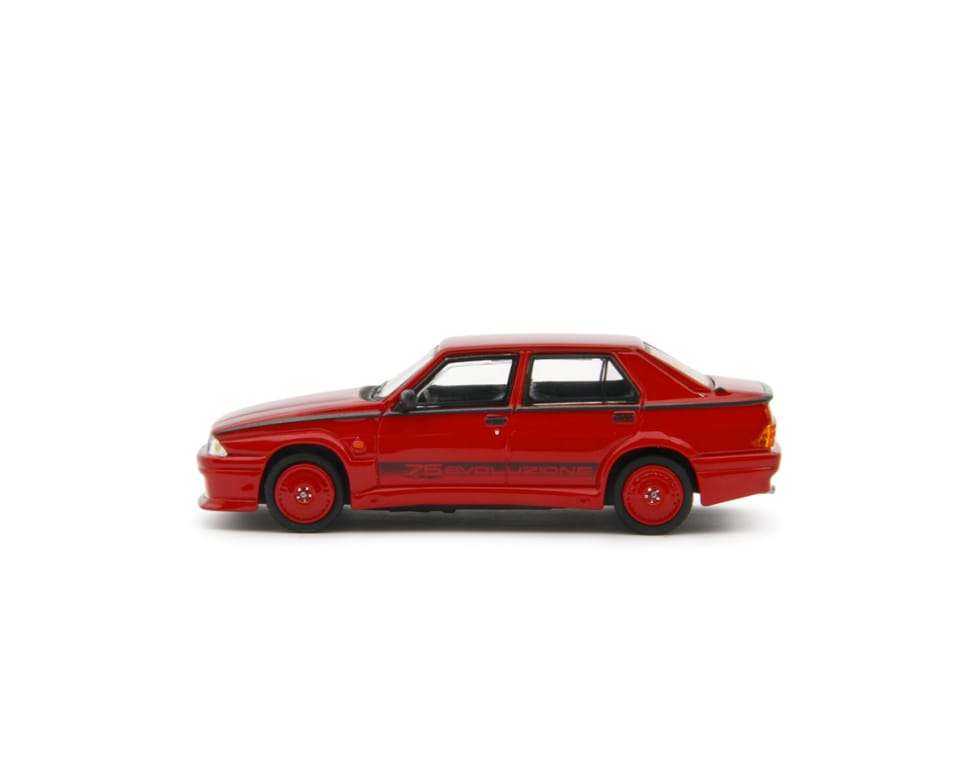 1;64 Minilaudo Alfa Romeo 75 1.8i Turbo Evoluzione 3 1;64 Minilaudo Alfa Romeo 75 1.8i Turbo Evoluzione 3