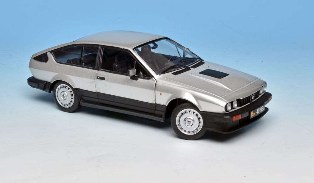 18solido Alfa GTV6 1984 1jpg 18solido Alfa GTV6 1984 1jpg