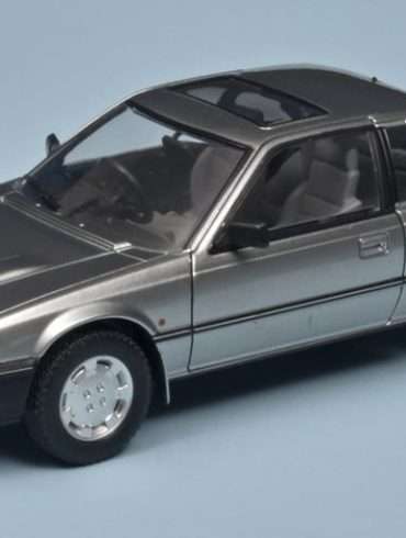 24WhiteBox Honda Prelude 1985 4