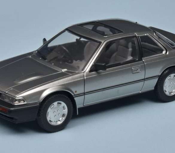 24WhiteBox Honda Prelude 1985 4