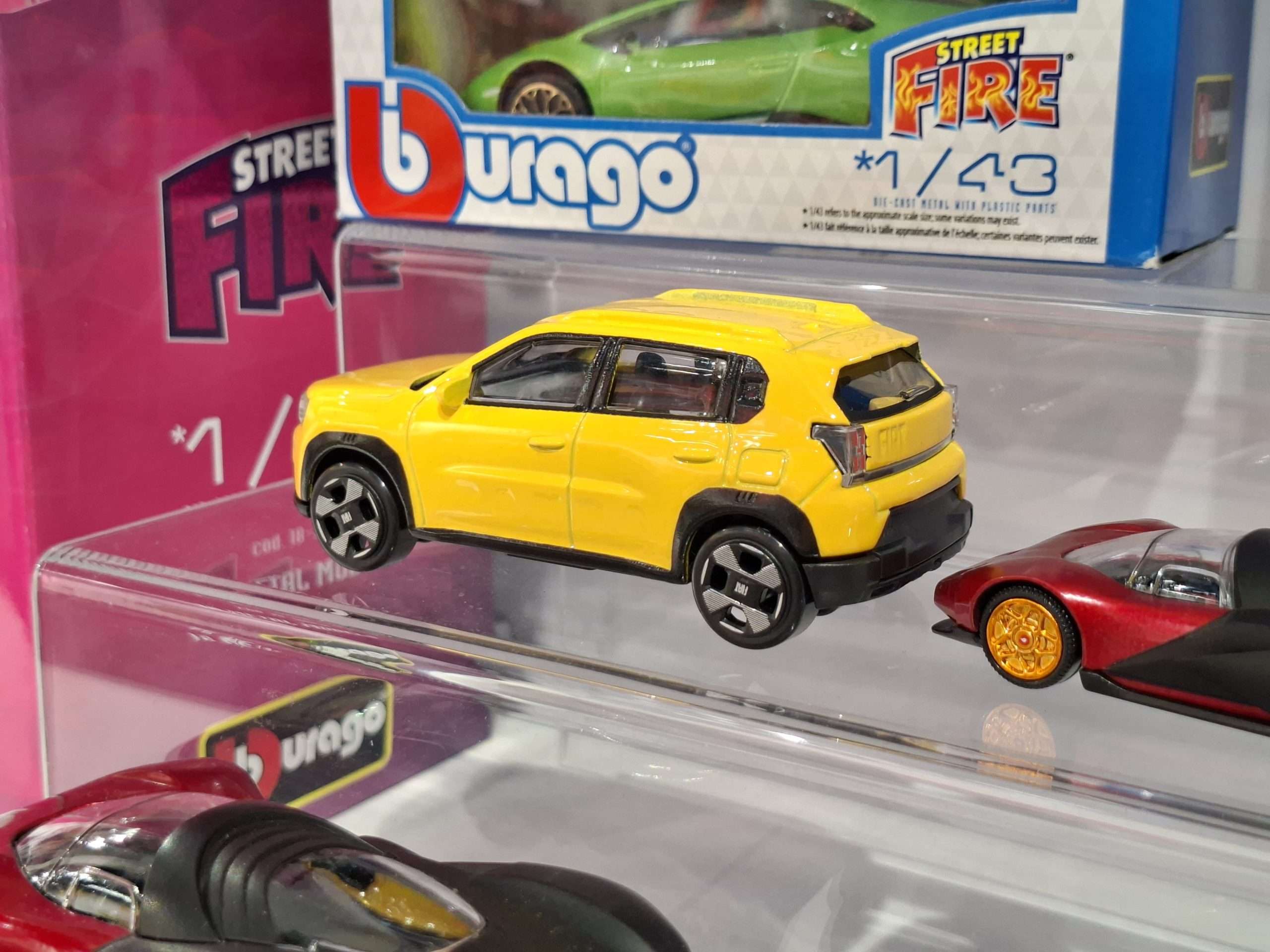 43Bburago FiatGrandePanda 18 30477 (2) 43Bburago FiatGrandePanda 18 30477 (2)