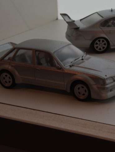 43IXO HoldenCommedore (4)