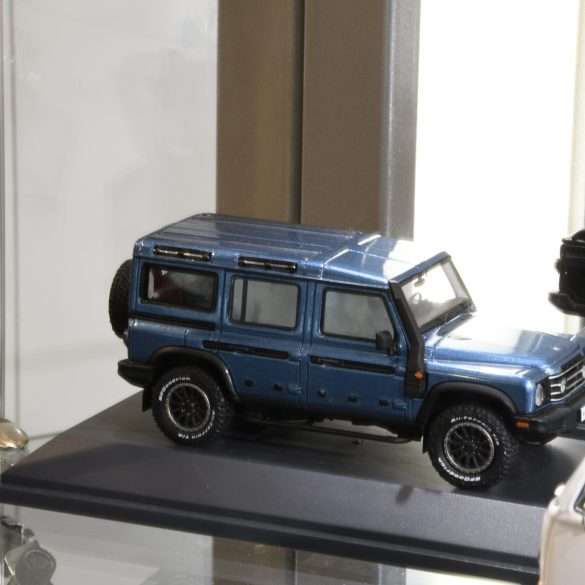 43Schuco Ineos Genadier