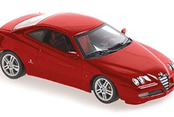 43maxichamps Alfa Romeo GTV 940120301